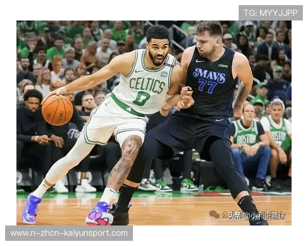 凯尔特人外线补防成功迫使对方犯错